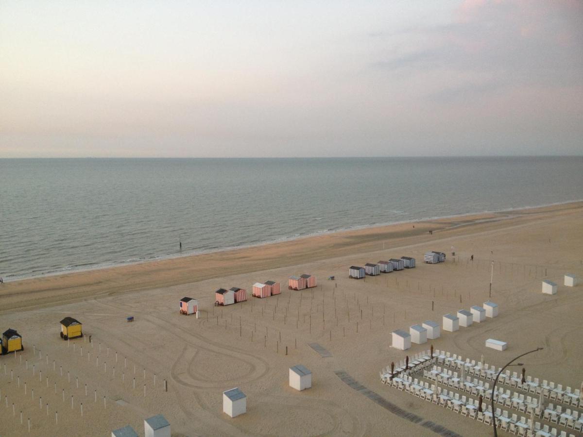 Апартаменты Zeedijk44 - Frontal Sea View Penthouse Де Панбархат Экстерьер фото